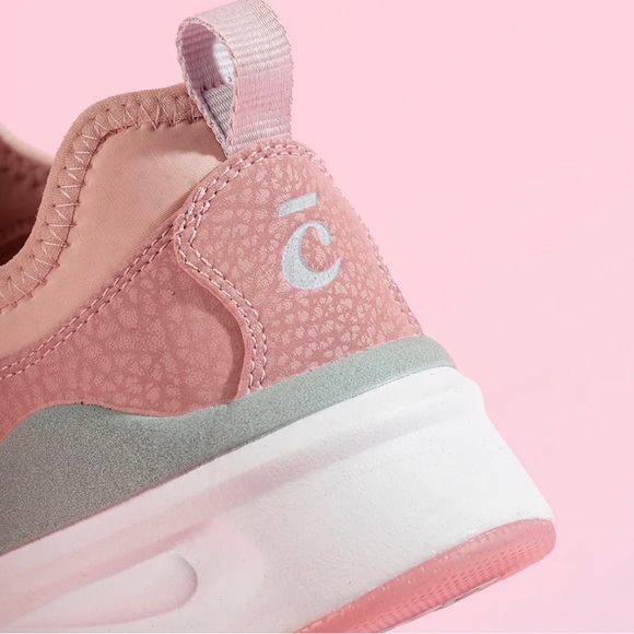 Clove Limited Edition Women’s Classic Pink Up Shoes - Picture 6 of 8